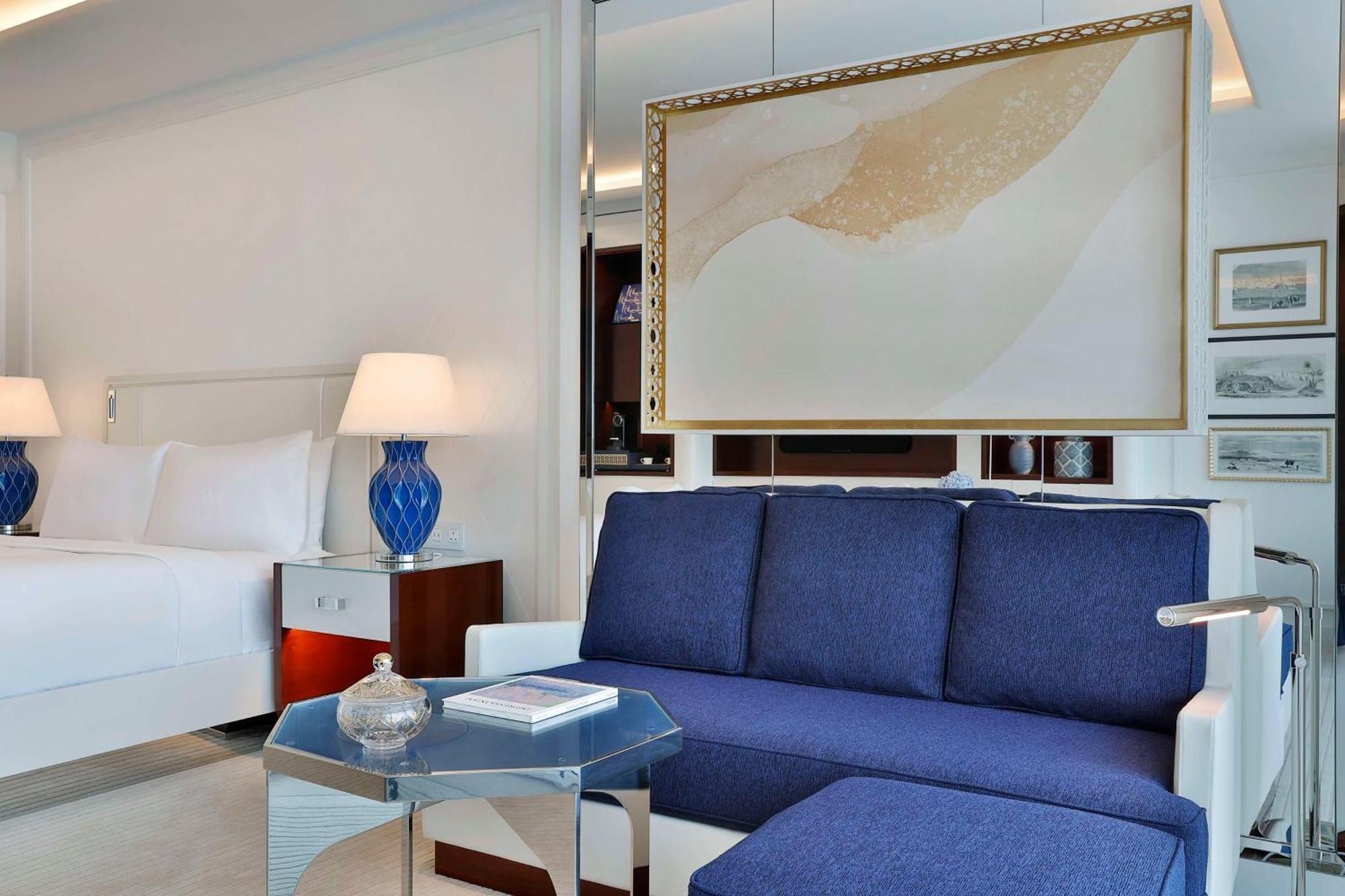 Waldorf Astoria Doha Lusail Exterior foto A suite at the Atlantis Paradise Island